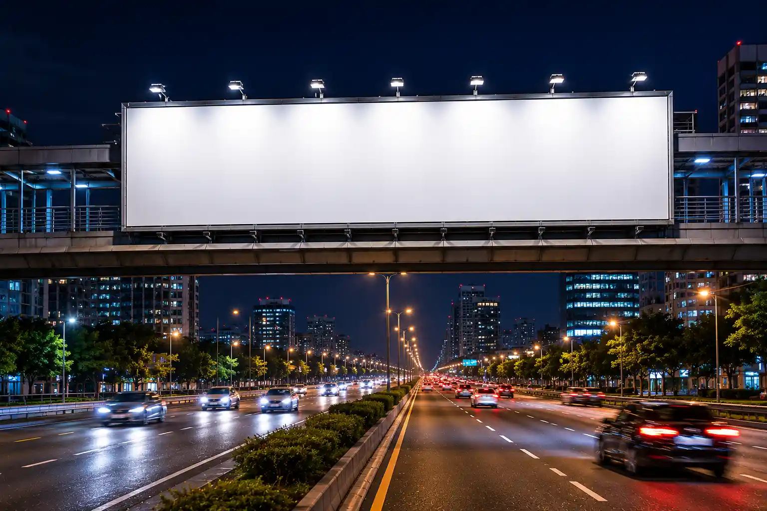 تابلو روی پل عابر پیاده